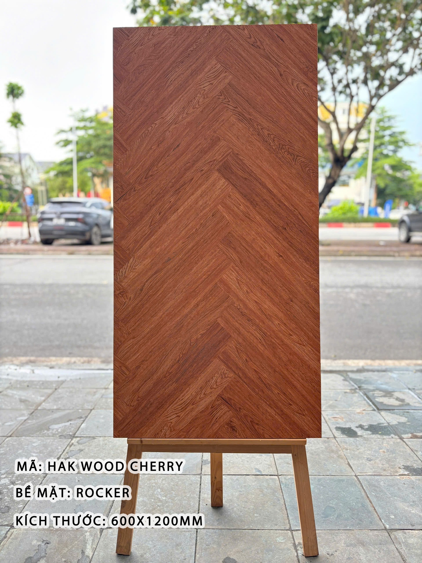 Gạch Giả Gỗ Ấn Độ DSH Men Matt Carving kt 600x1200mm Mã Hak Wood Cherry